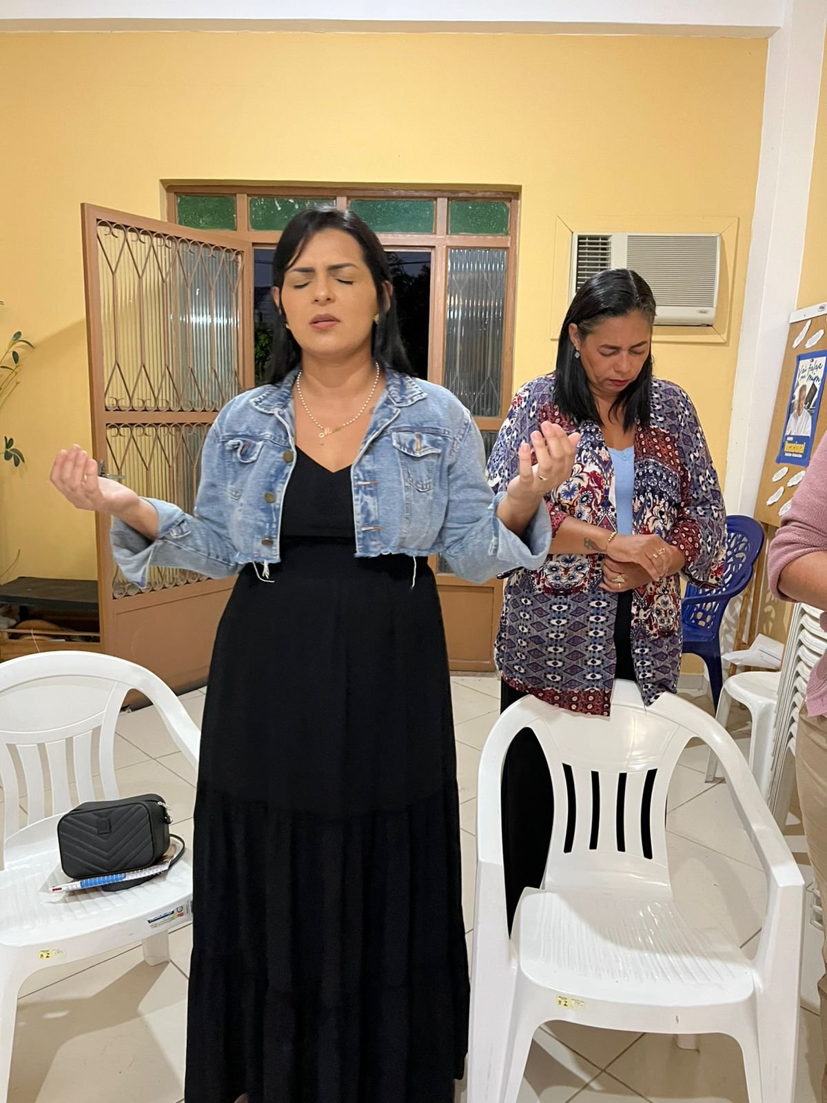 Mirla Barros